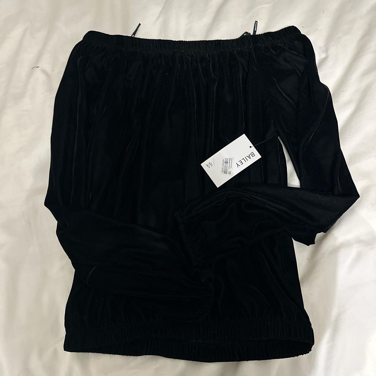 Bailey 44 never worn before off the shoulder Depop