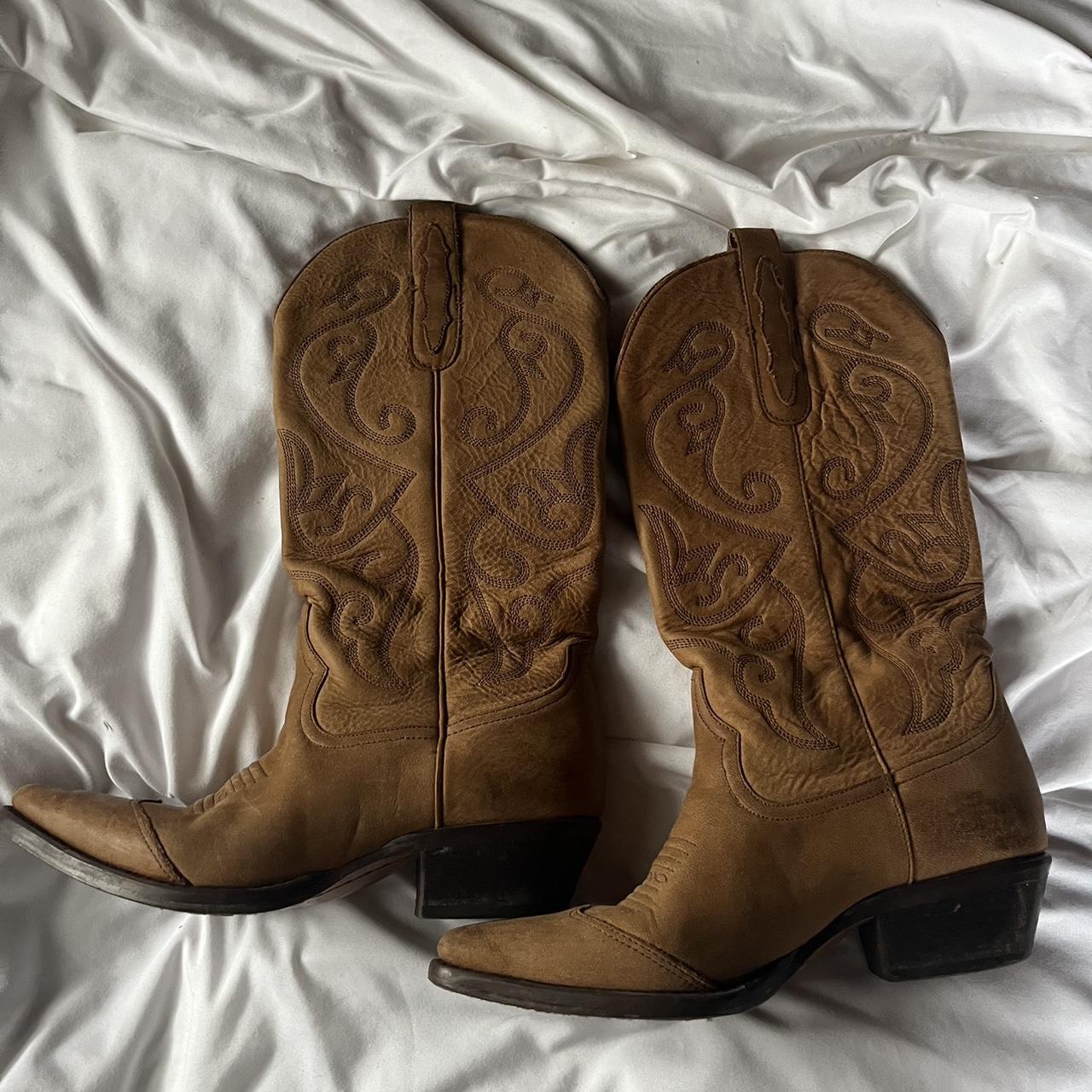 Cowgirl boots! Depop