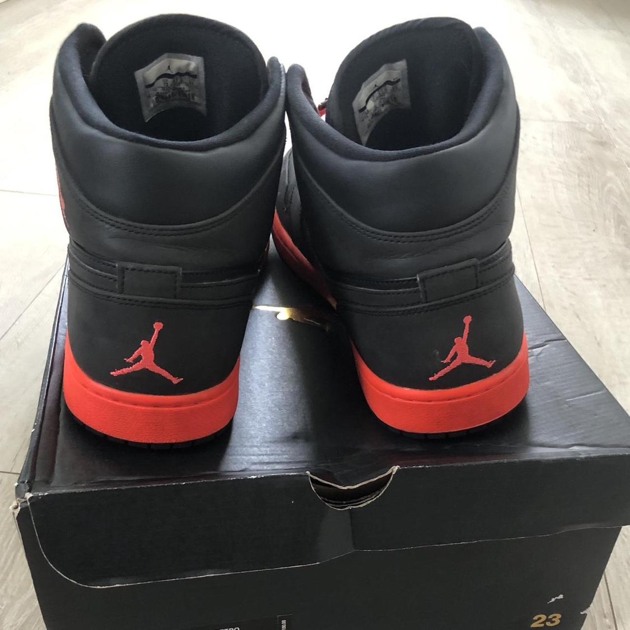 Jordan Men's Red and Black Trainers | Depop