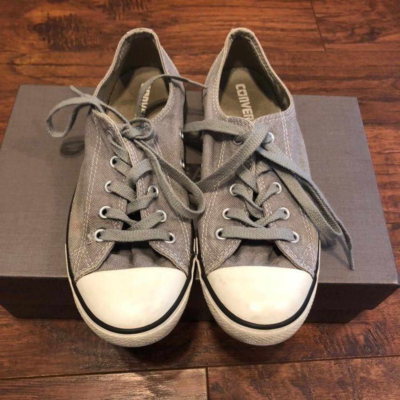 Grey converse deals low tops sale