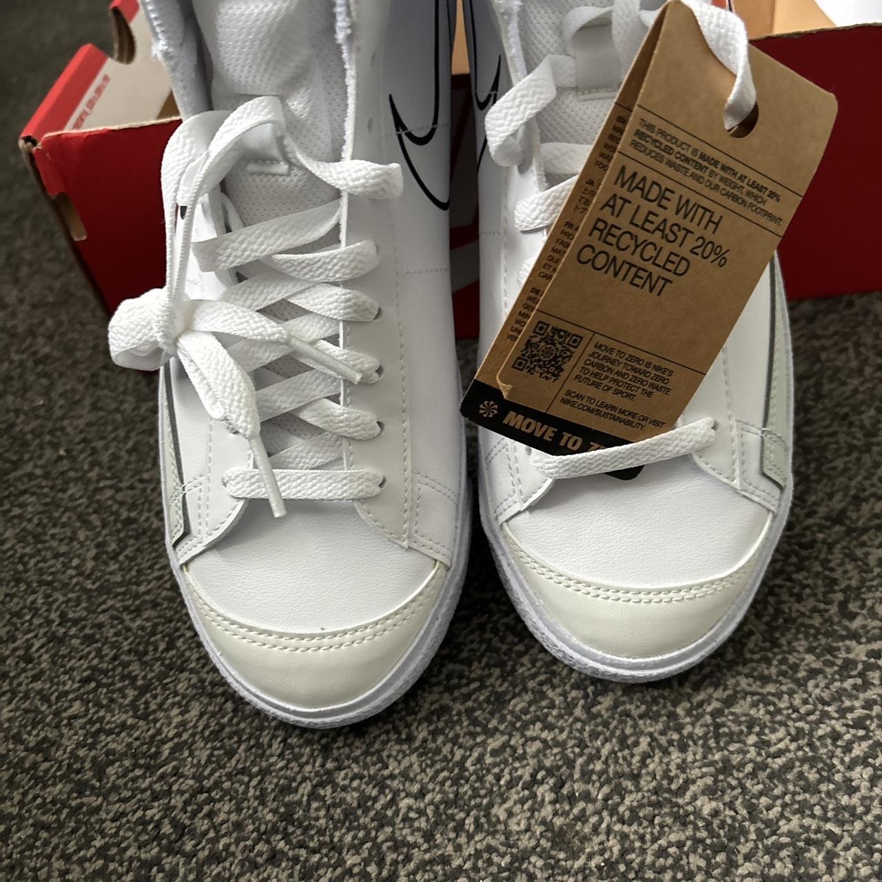 item listed by gazooo