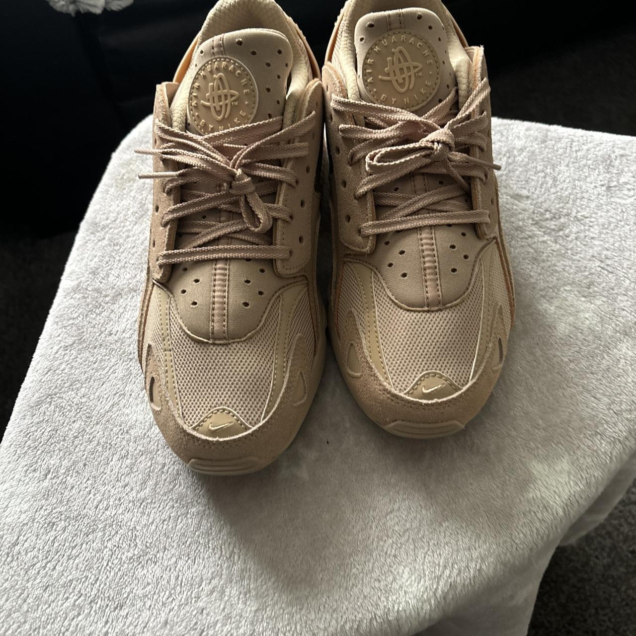 item listed by gazooo