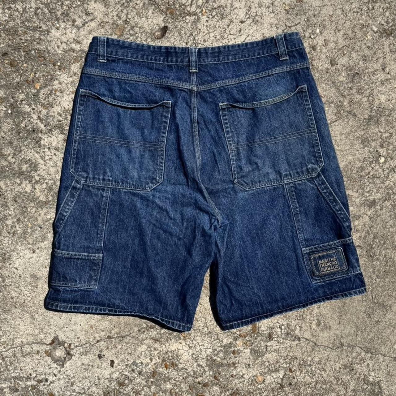 item listed by 1angelo1