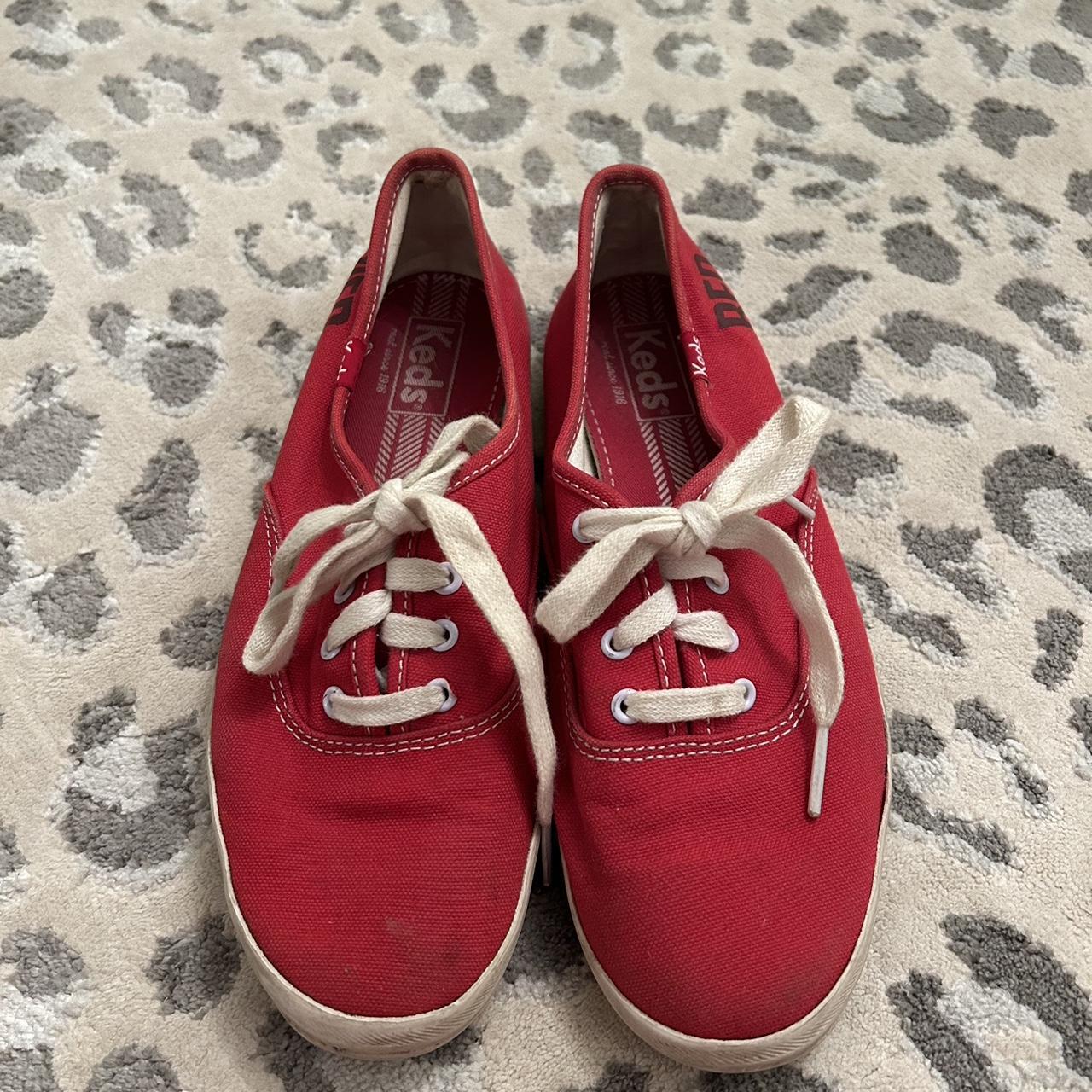 Taylor swift red keds online