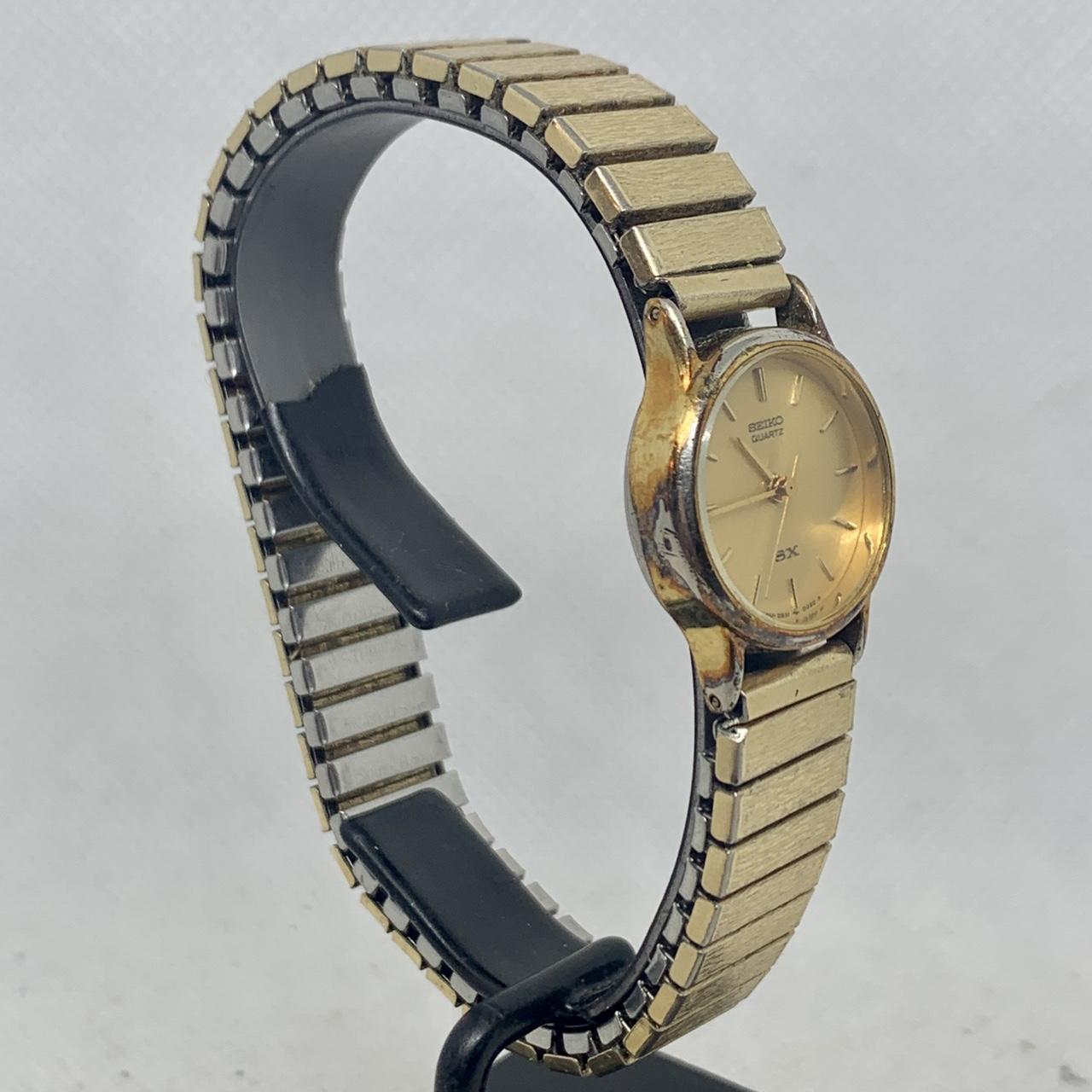 Seiko Women's Gold Watch (2)