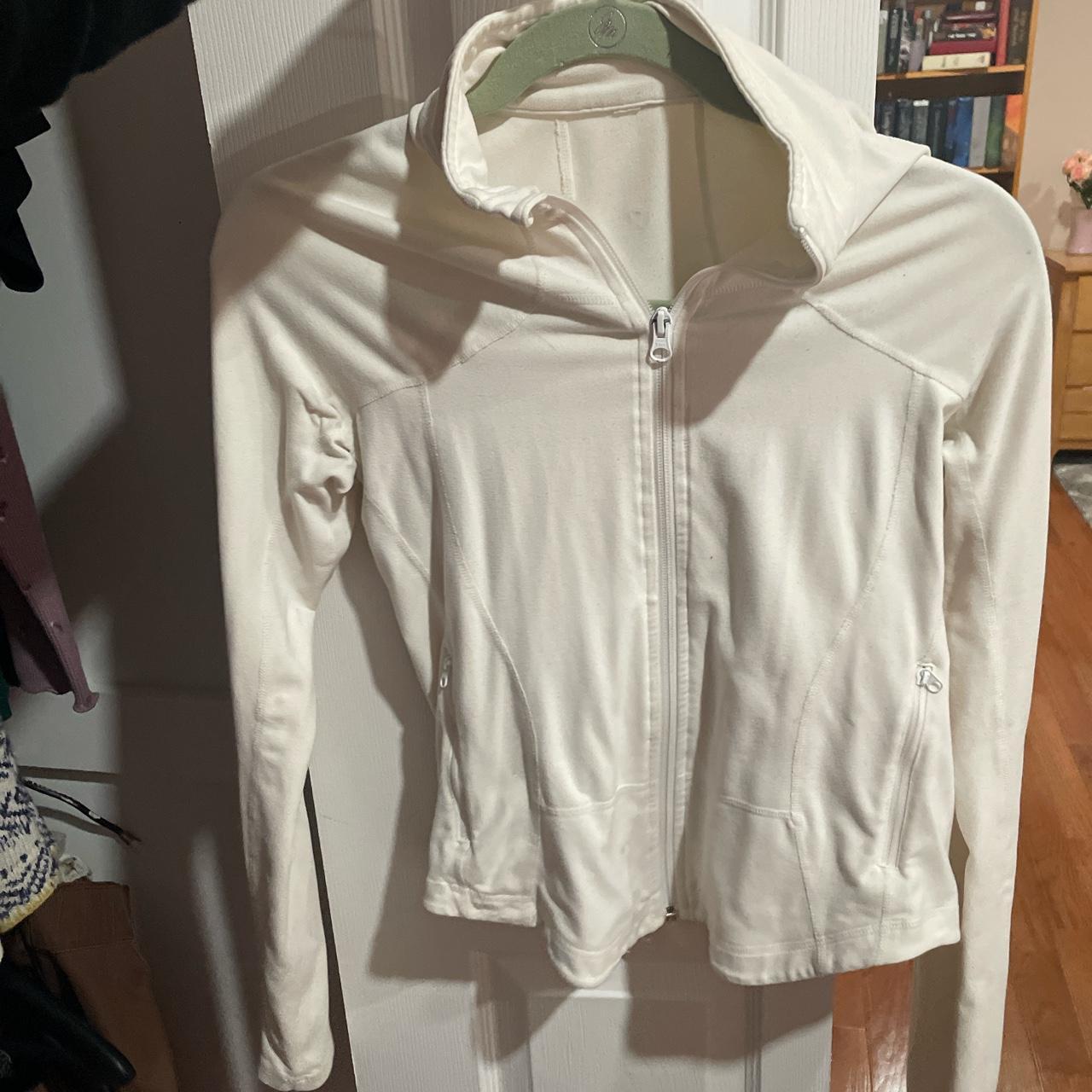 Lululemon Women's White Coat Depop