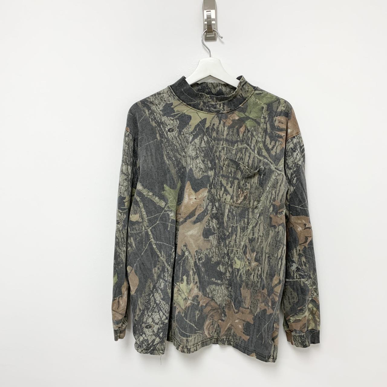 Vintage RealTree Camo USA Hunting Longsleeve T Shirt... - Depop
