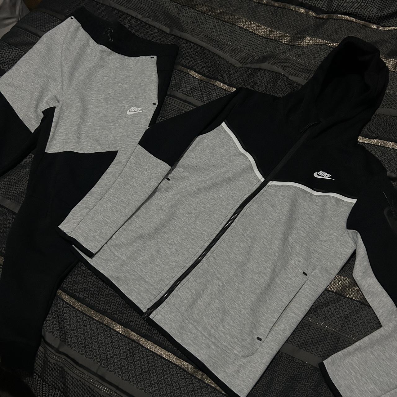 4xl nike tech fleece