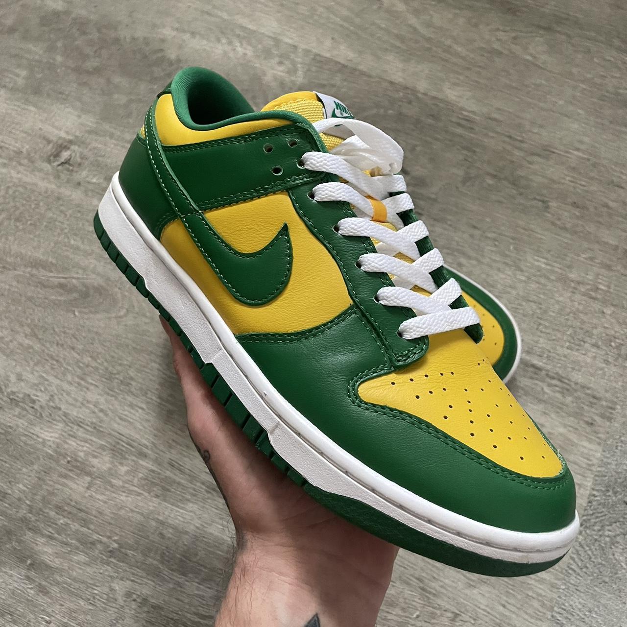 brazil dunks on feet