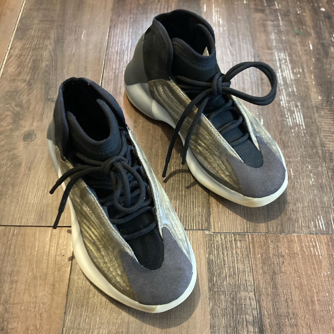 Yeezy size 6.5 sales womens