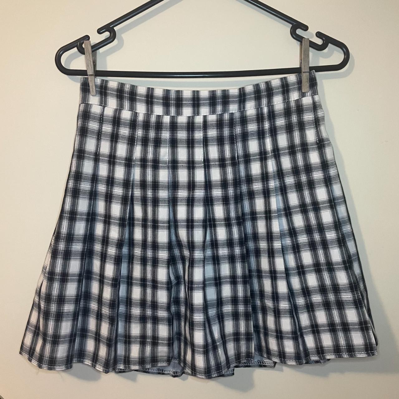 black and white plaid pleated skirt all clothing... - Depop