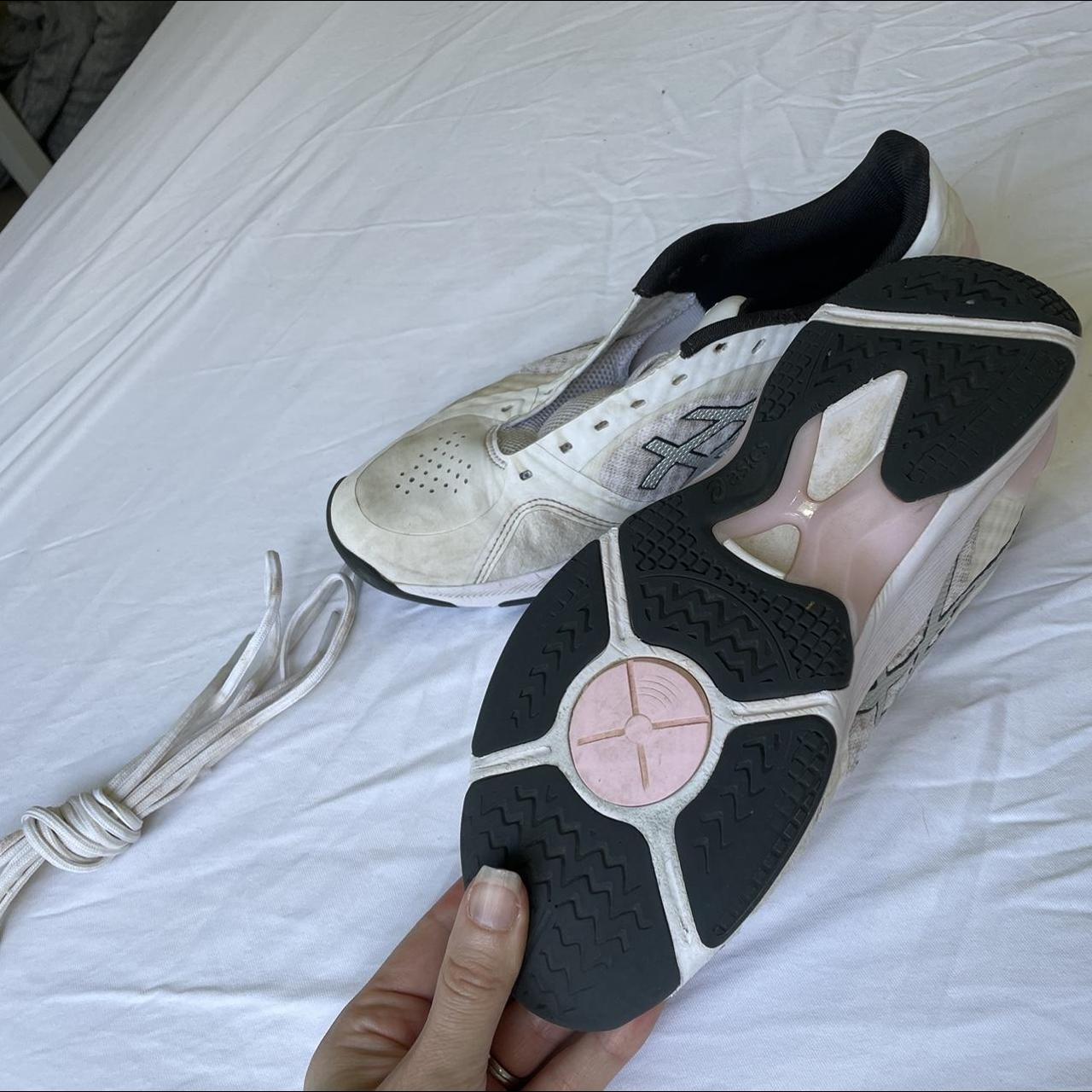 asic netball runners