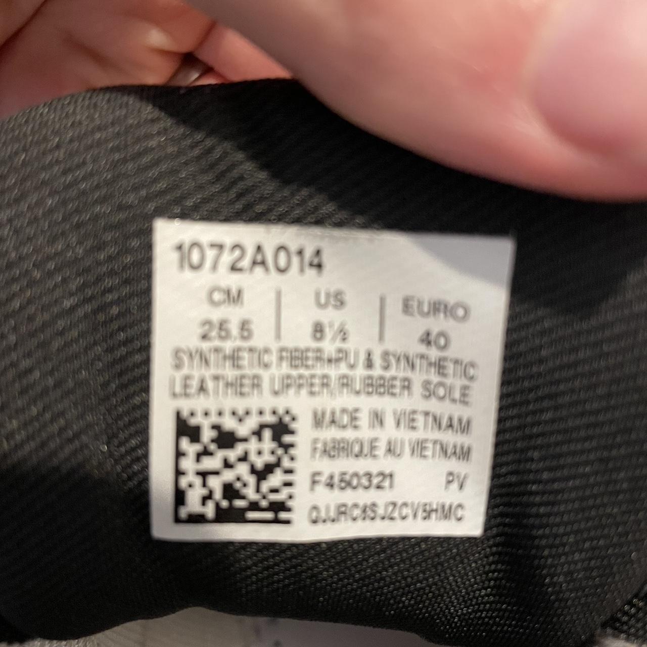 asic netball runners