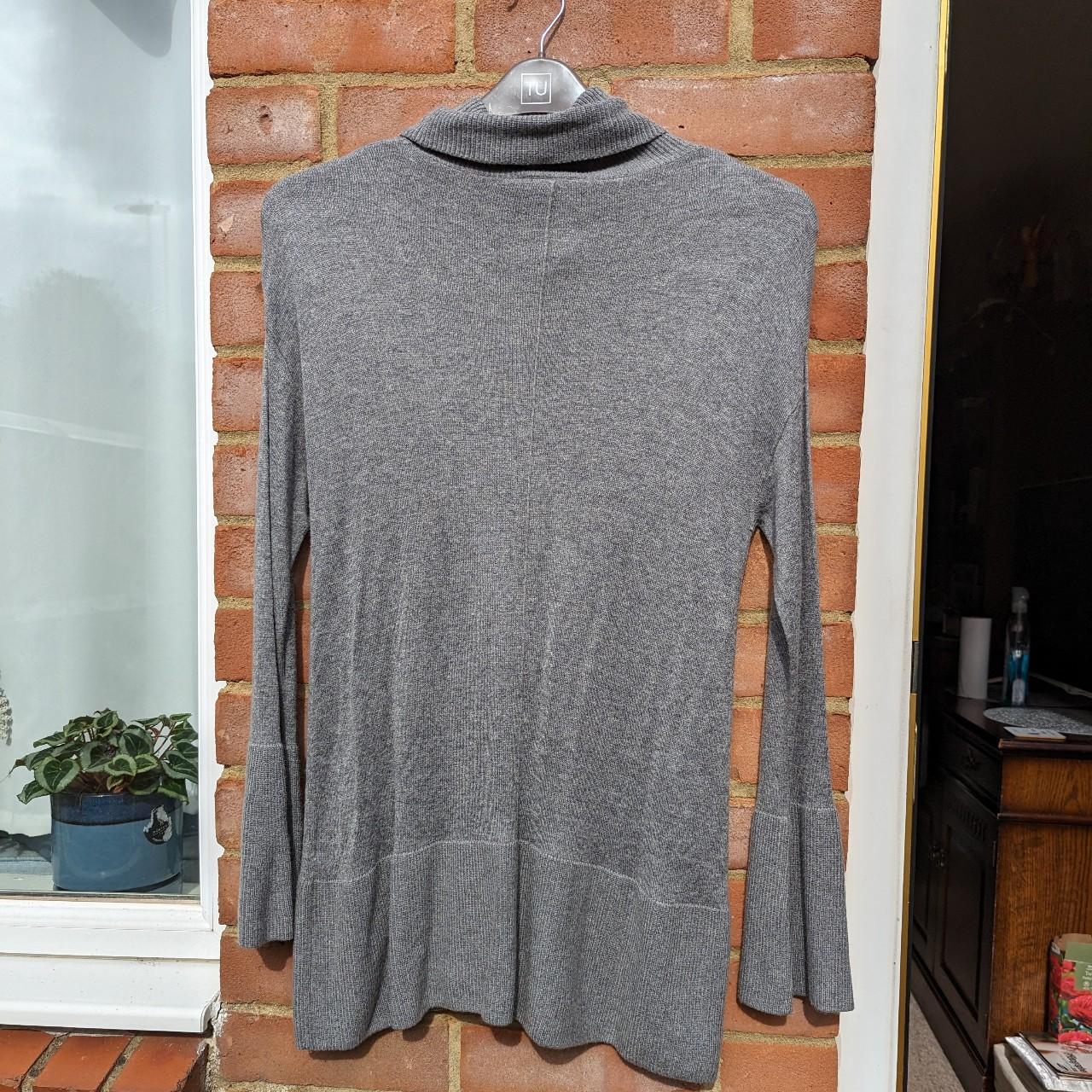 Wallis 2025 grey jumper