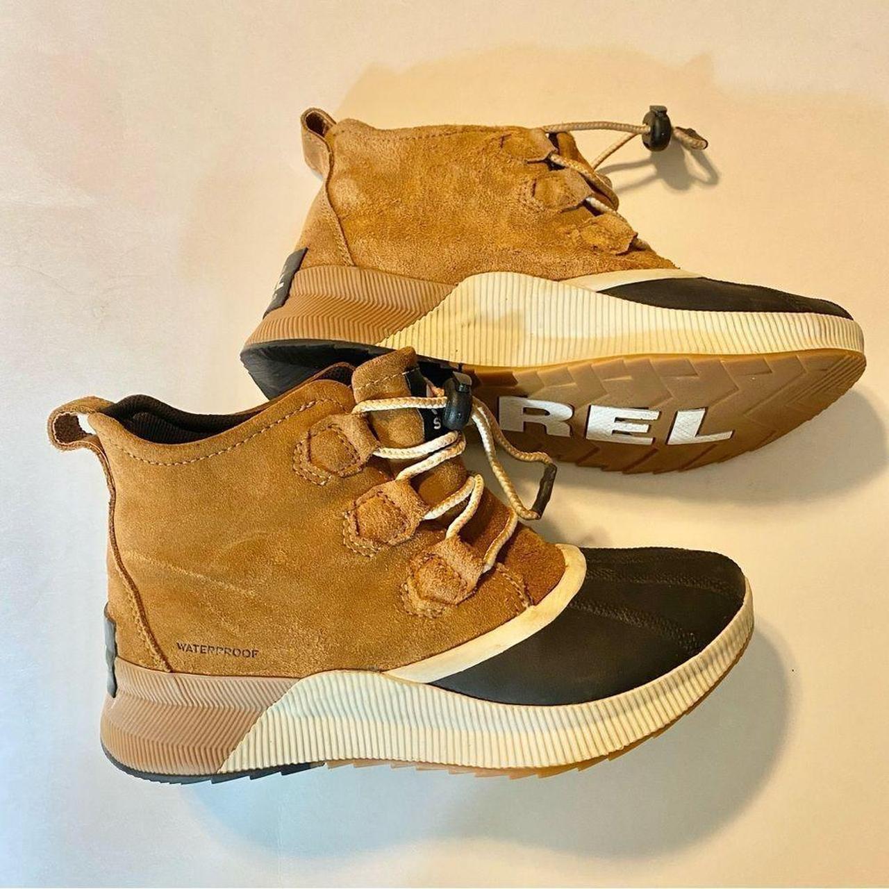 sorel short duck boots