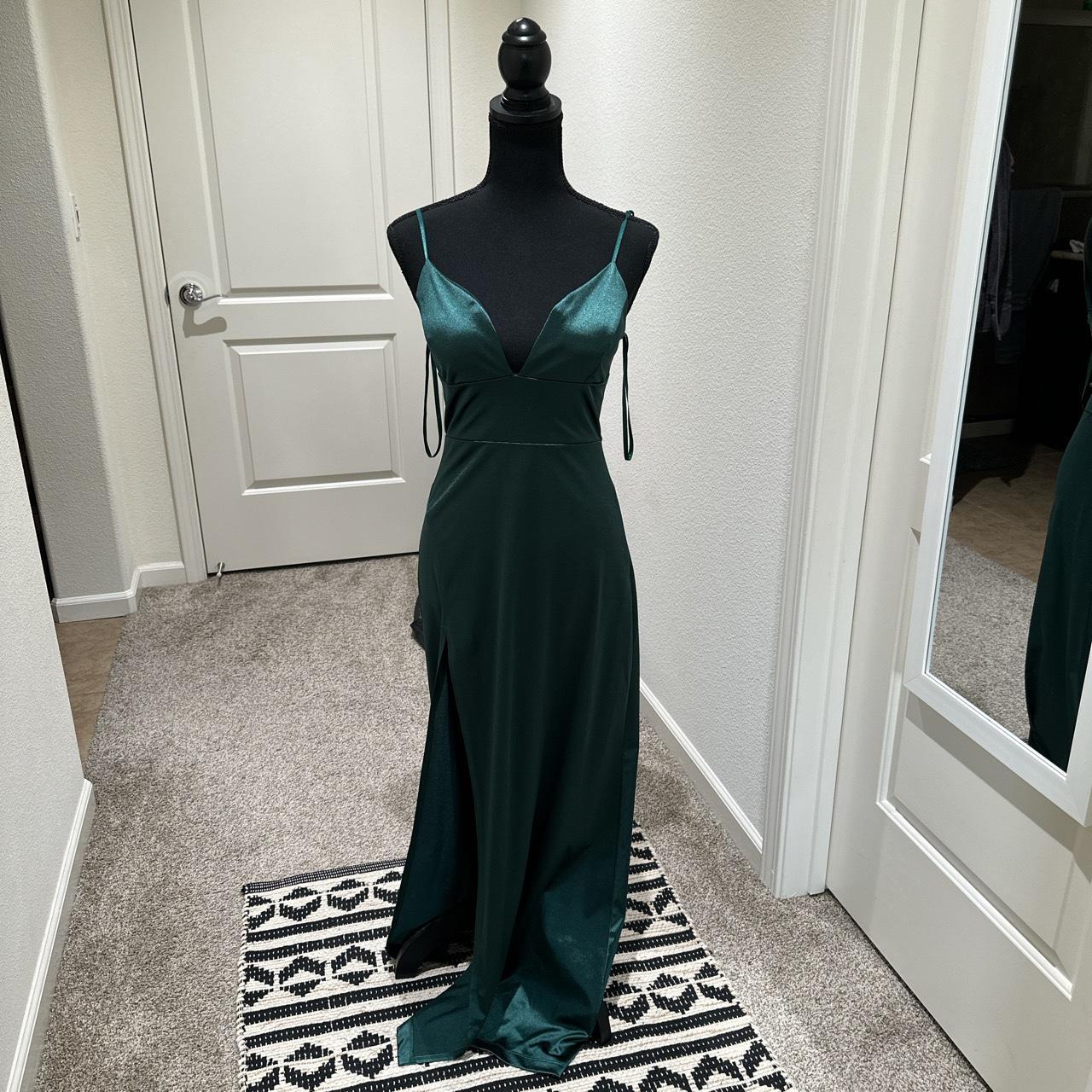 Emerald Green grown #prom #weddingguest #sexy - Depop