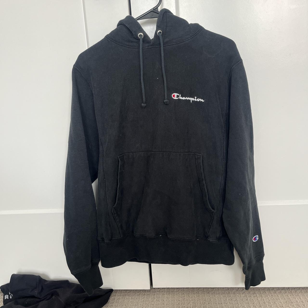 Champion Women's Black Hoodie | Depop