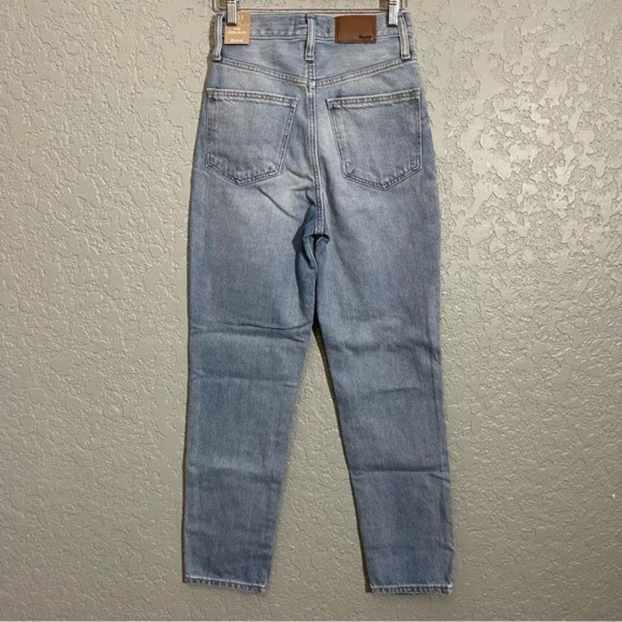 Madewell The Mom Jeans Size 23 online