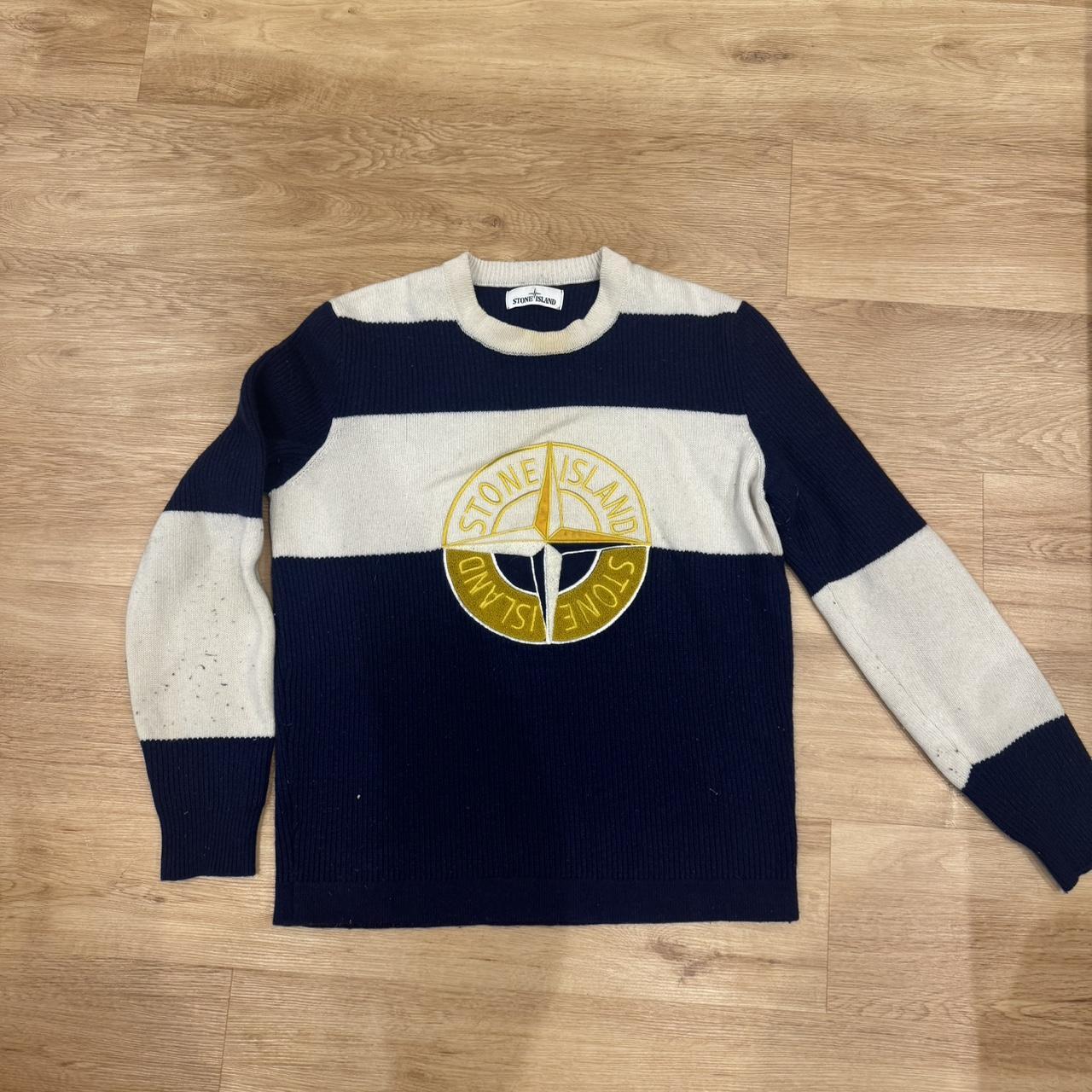 Rare Stone island embroidered knitted