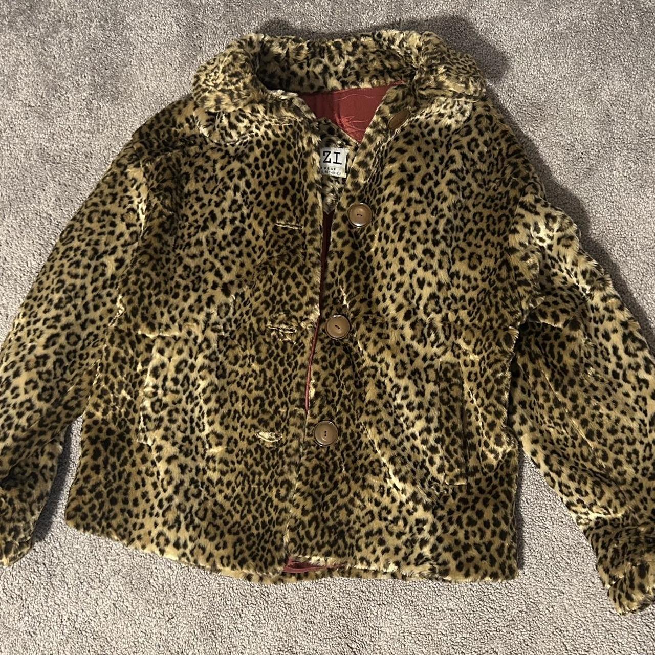 Y2k fur-jacket - Depop