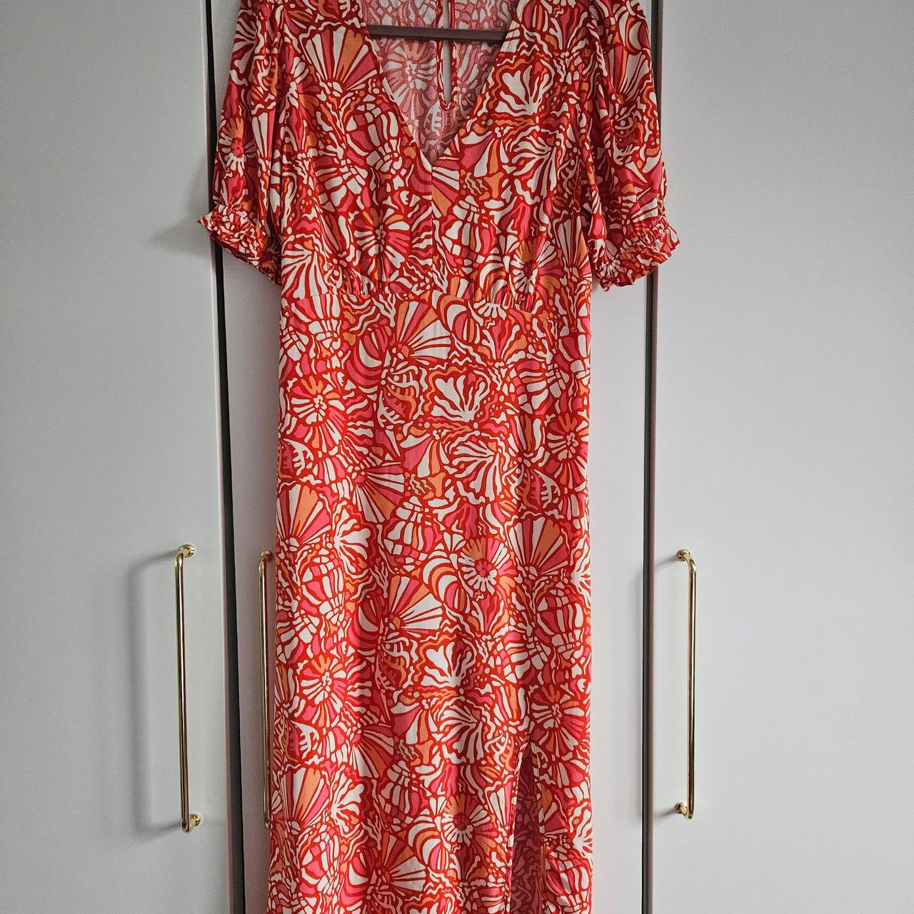 BNWT Hush Kensington swirl star midi dress in red... - Depop