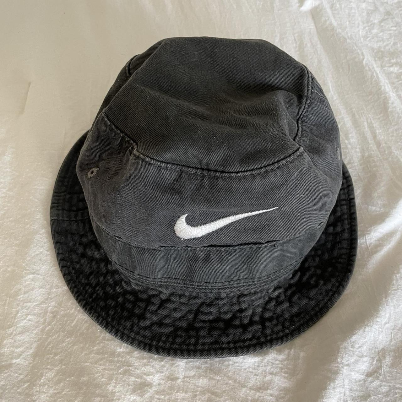 Nike Women's Hat Depop