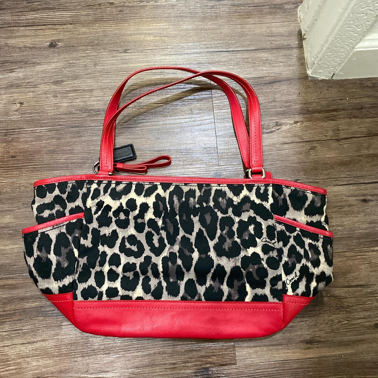 Shops coach leopard purse