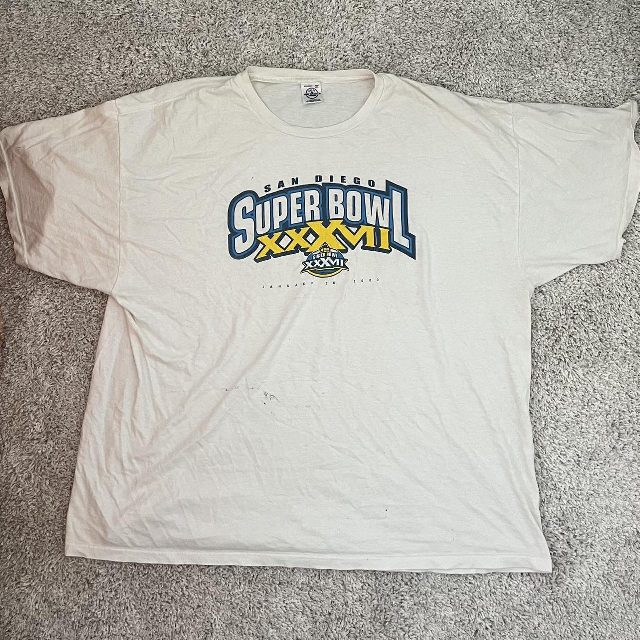 Vintage 2003 Super Bowl 37 T Shirt. This Super Bowl