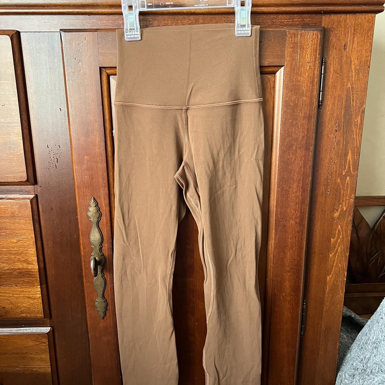 Lululemon Align high rise pant 25” *with pockets in - Depop