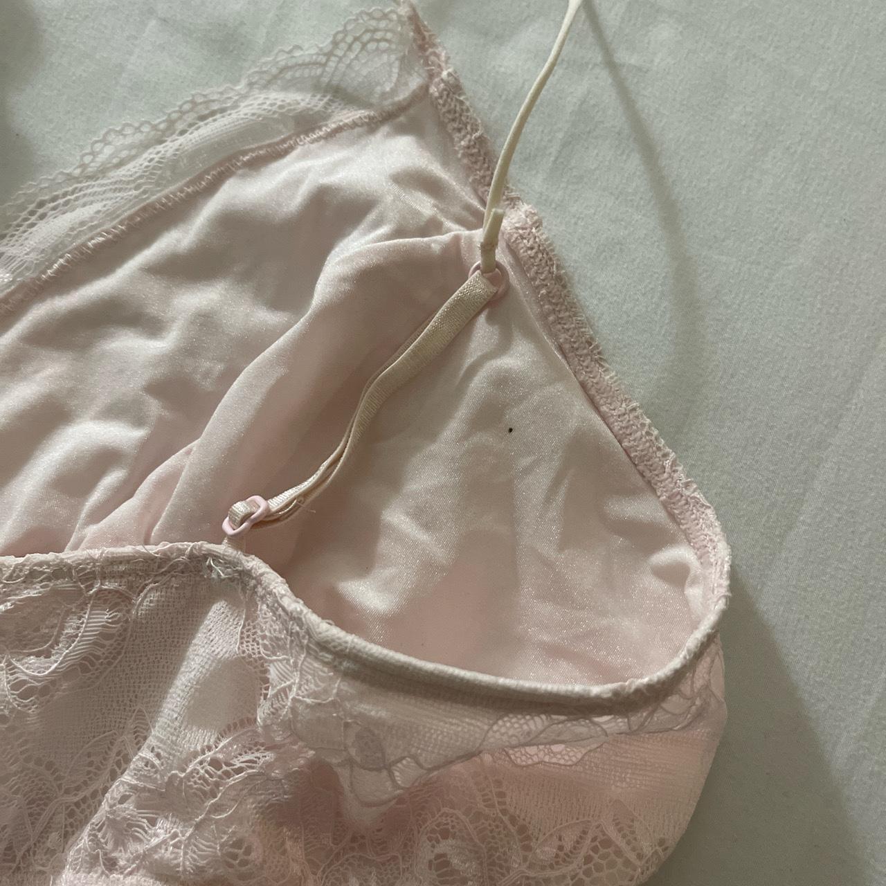 Pink Lace Bra Top 🎀 •labeled A Size L •has A Small Depop