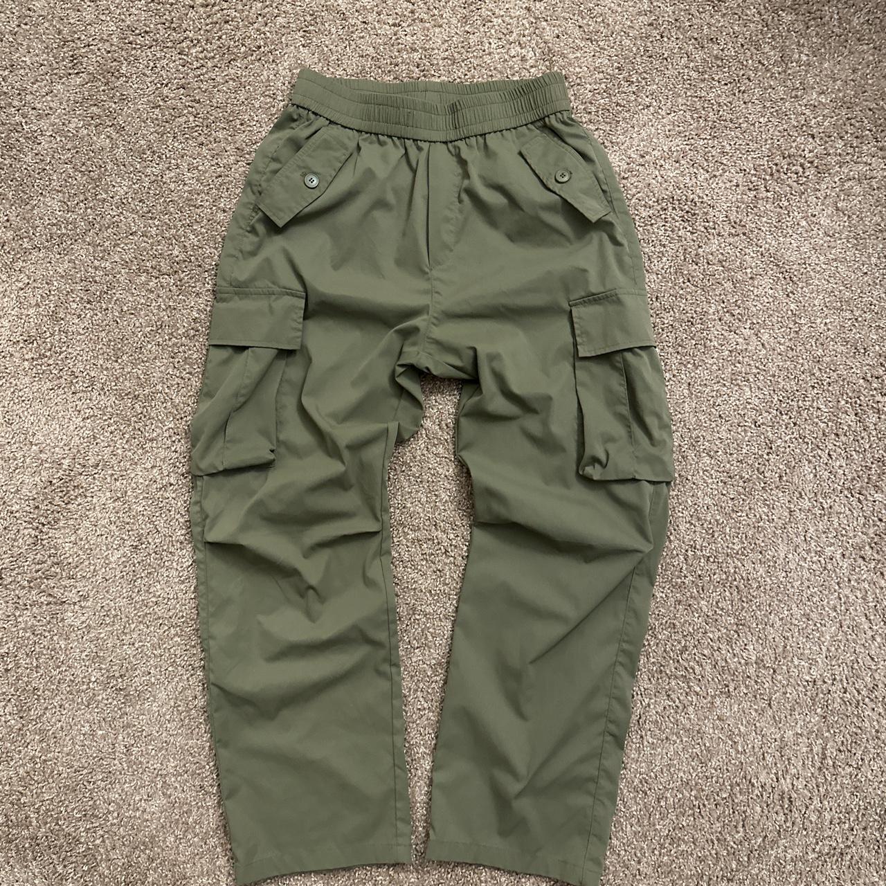 Baggy Cargos Size Med Army Green Perfect Condition - Depop