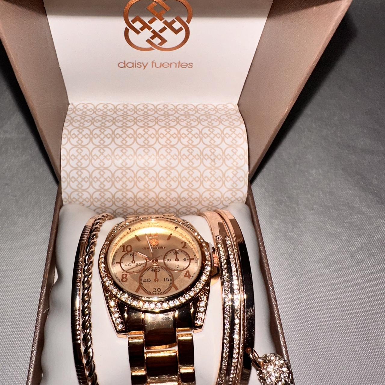 Daisy Fuentes Gold Watch Set New Condition - Depop