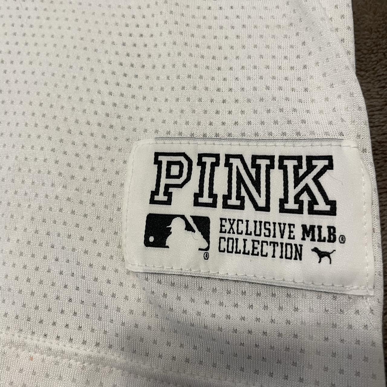 Pink San Francisco SF Giants Tshirt Size Large  - Depop