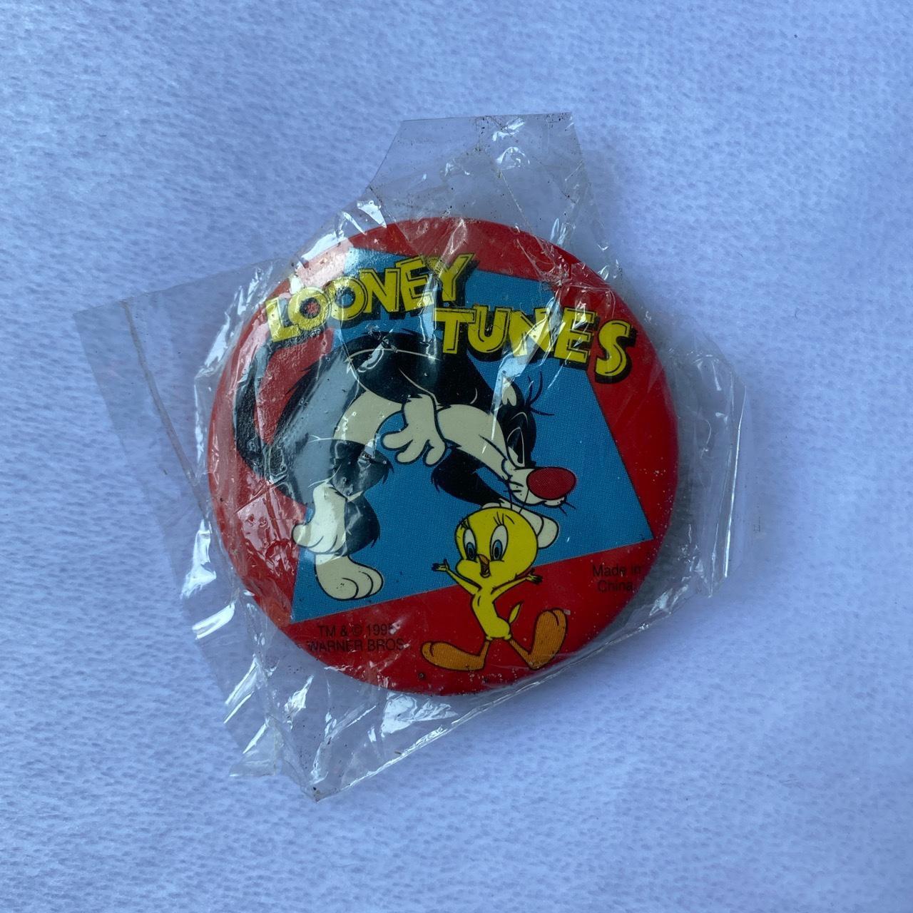 Looney Tunes Tweety Bird Pinback Button Pin