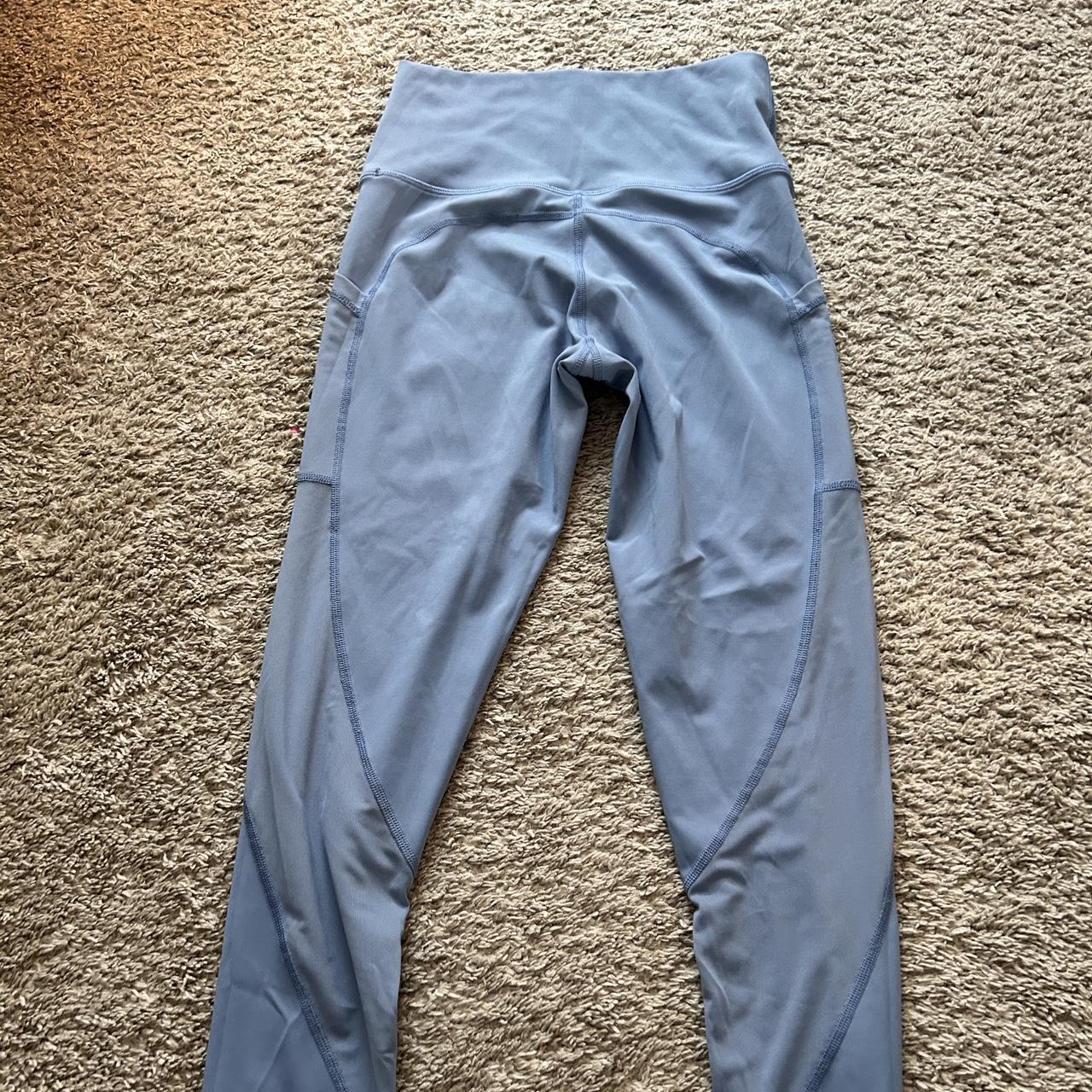 Aerie offline leggings with mesh in the sides - Depop