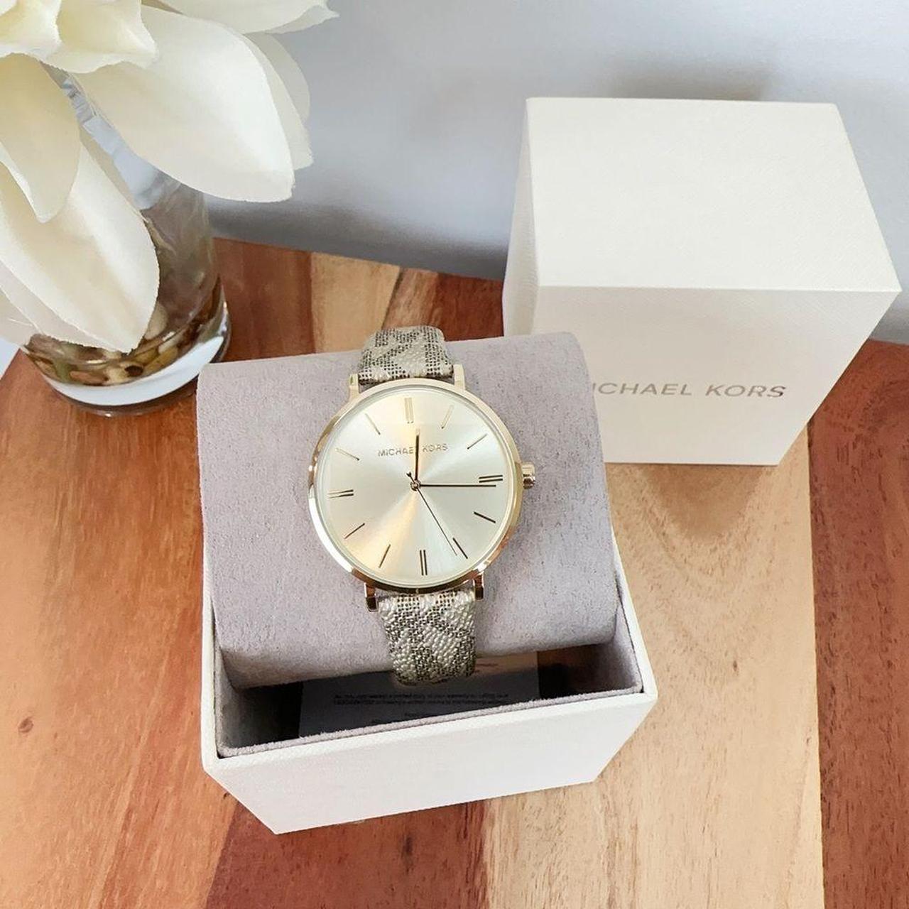 Michael kors hot sale watch flower