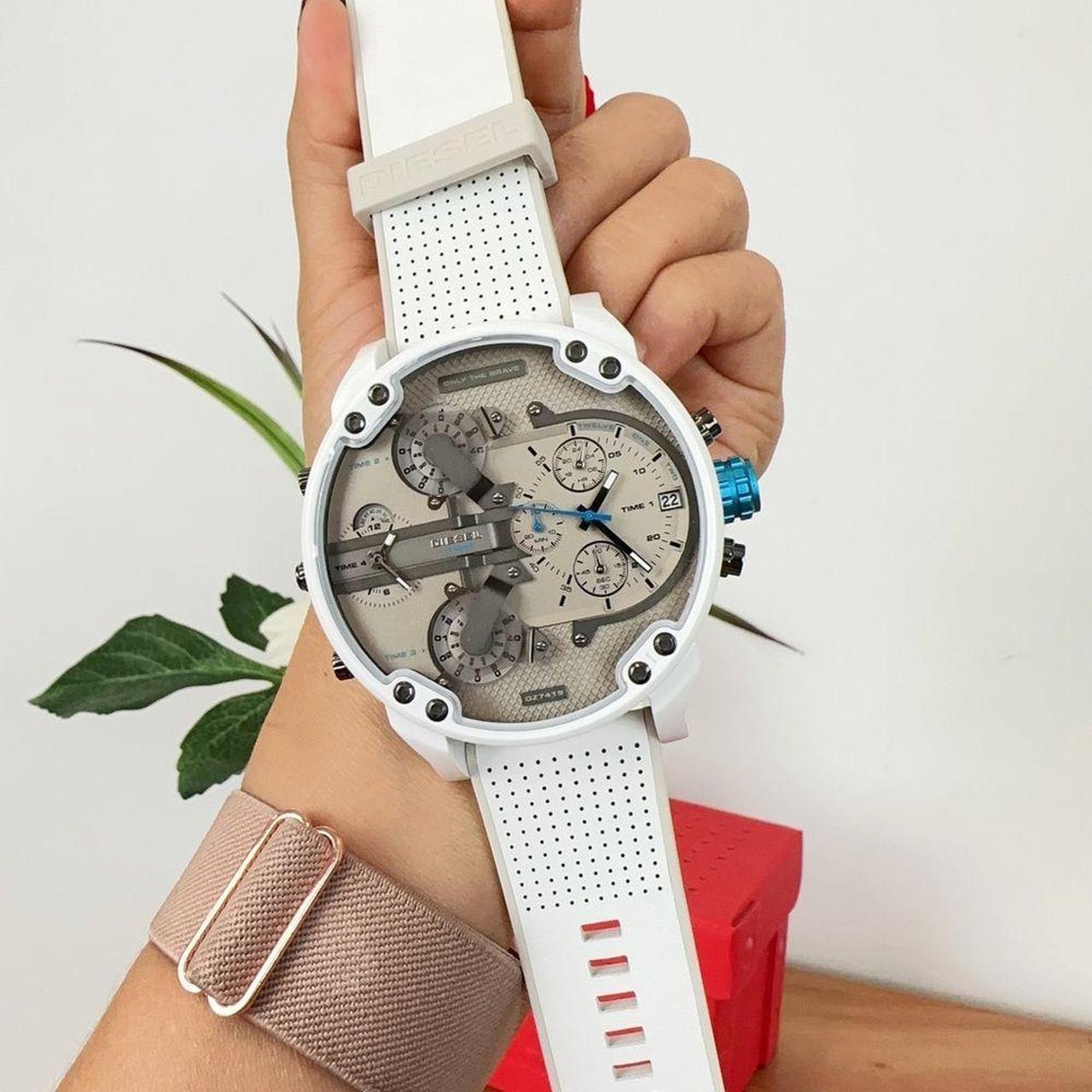 NWT Diesel Men s Mr. Daddy 2.0 Chronograph White and Depop