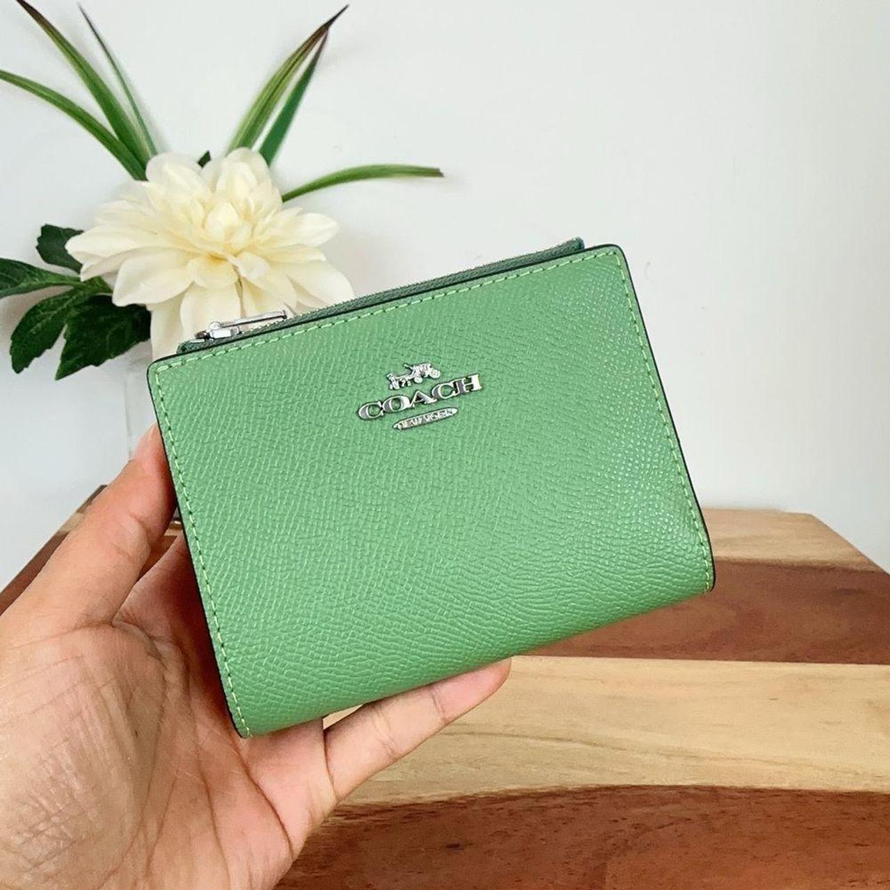 Coach hotsell mint green wallet