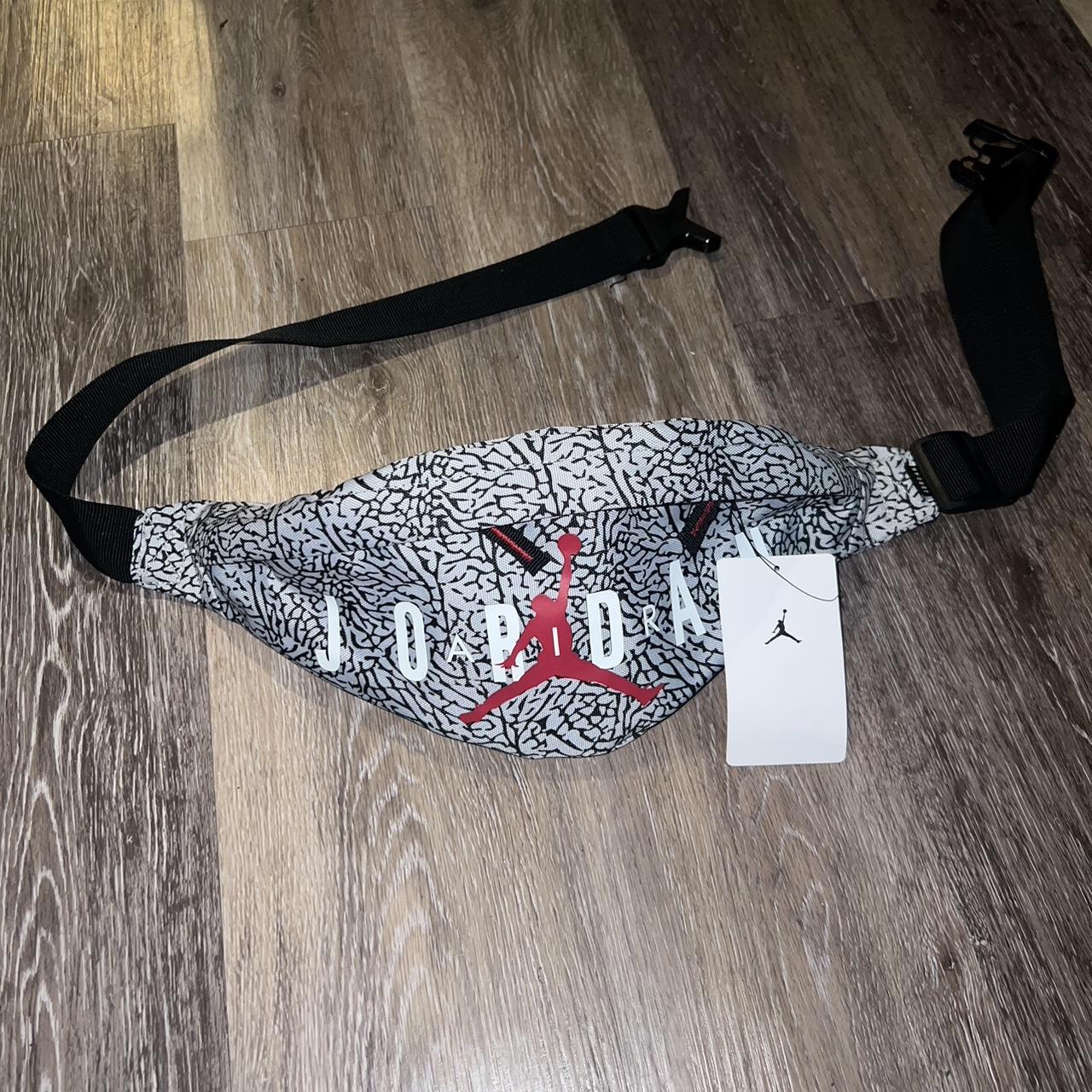 Jordan best sale fanny bag