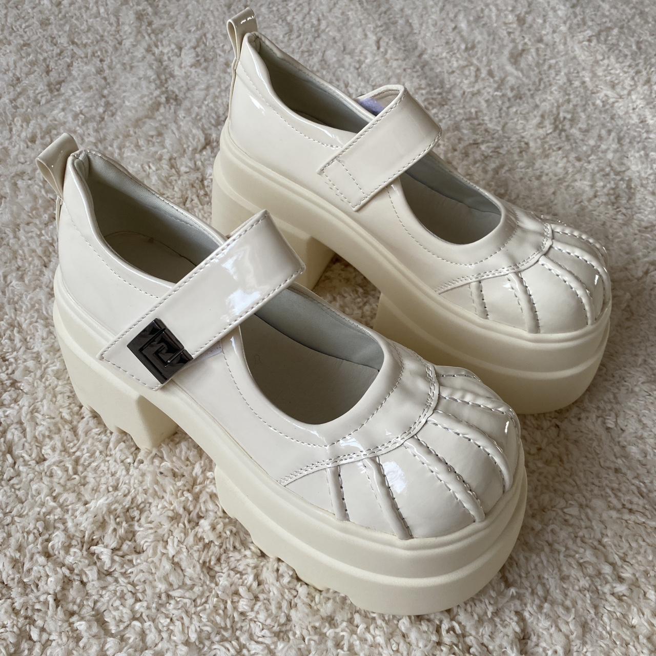 item listed by gumanti