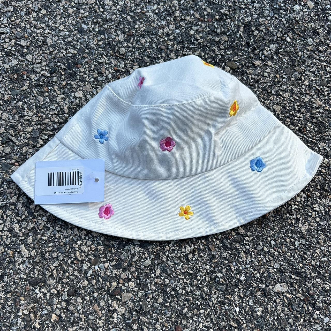 BRAND NEW princess polly bucket hat... - Depop