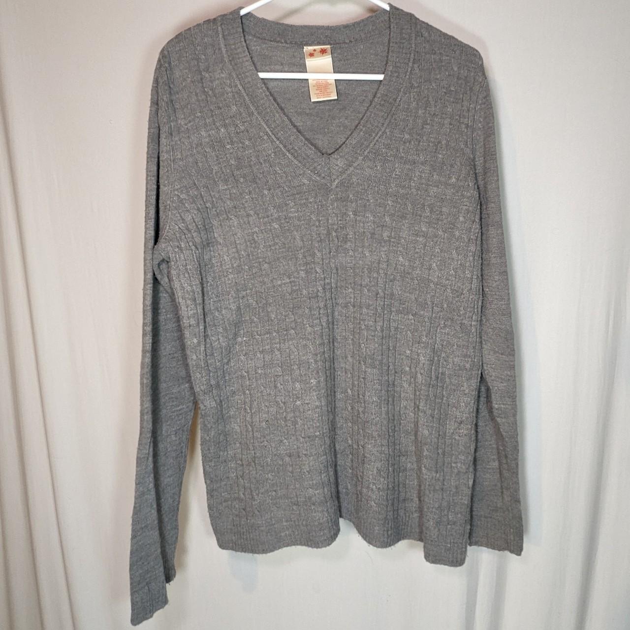 Light Gray V-neck Knit Ribbed Hem Long Sleeve... - Depop