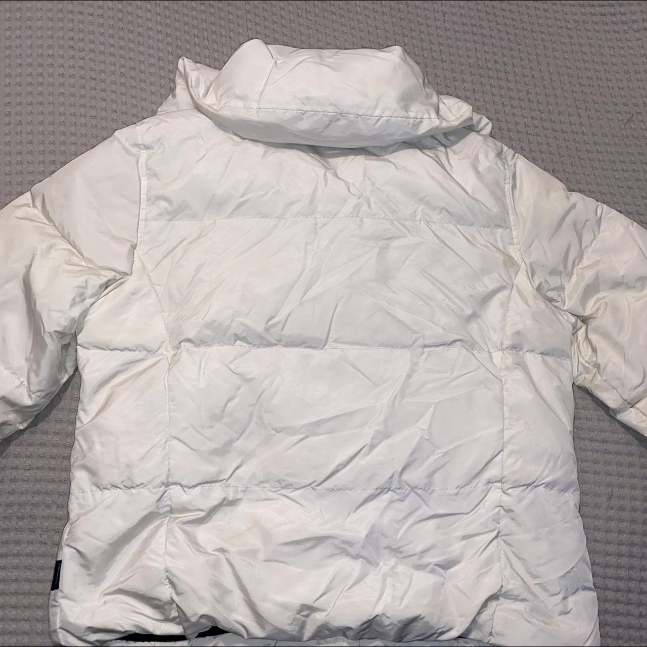 Calvin Klein white puffer jacket Size... - Depop