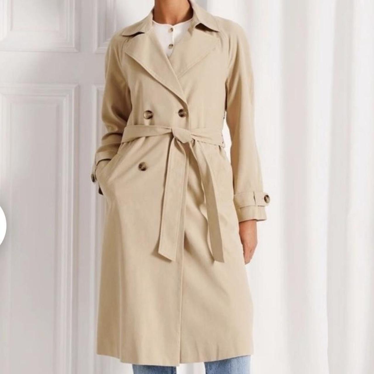 First image is different colour but showing Depop