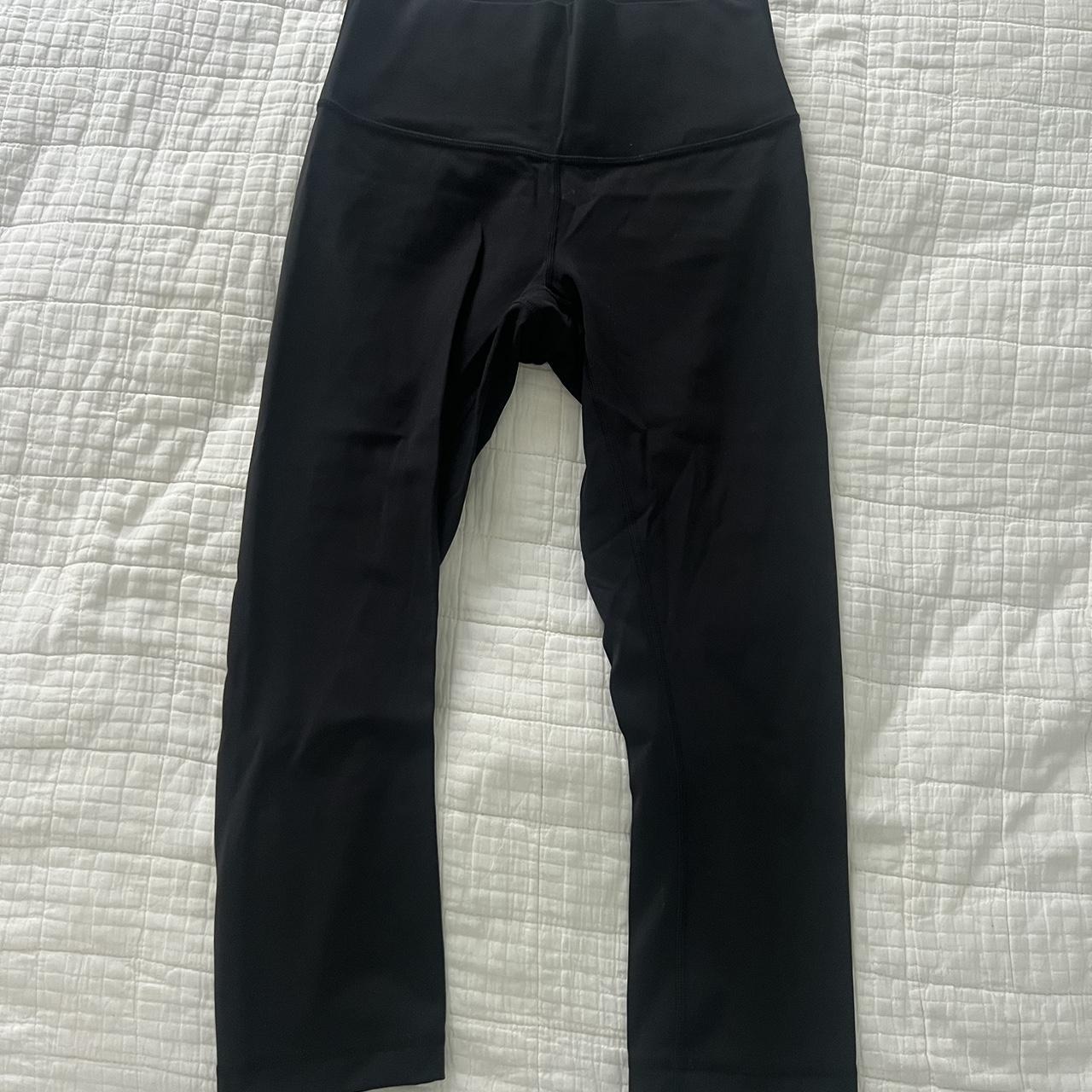 LIGHTLY WORN!!! Lululemon capri leggings in a size... - Depop