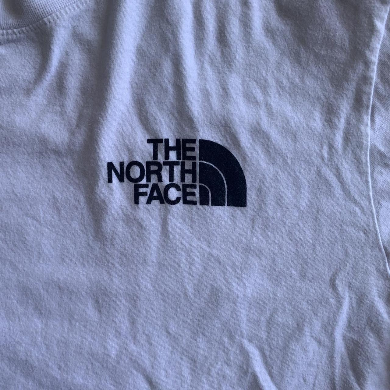 The North Face Men's White and Red T-shirt | Depop