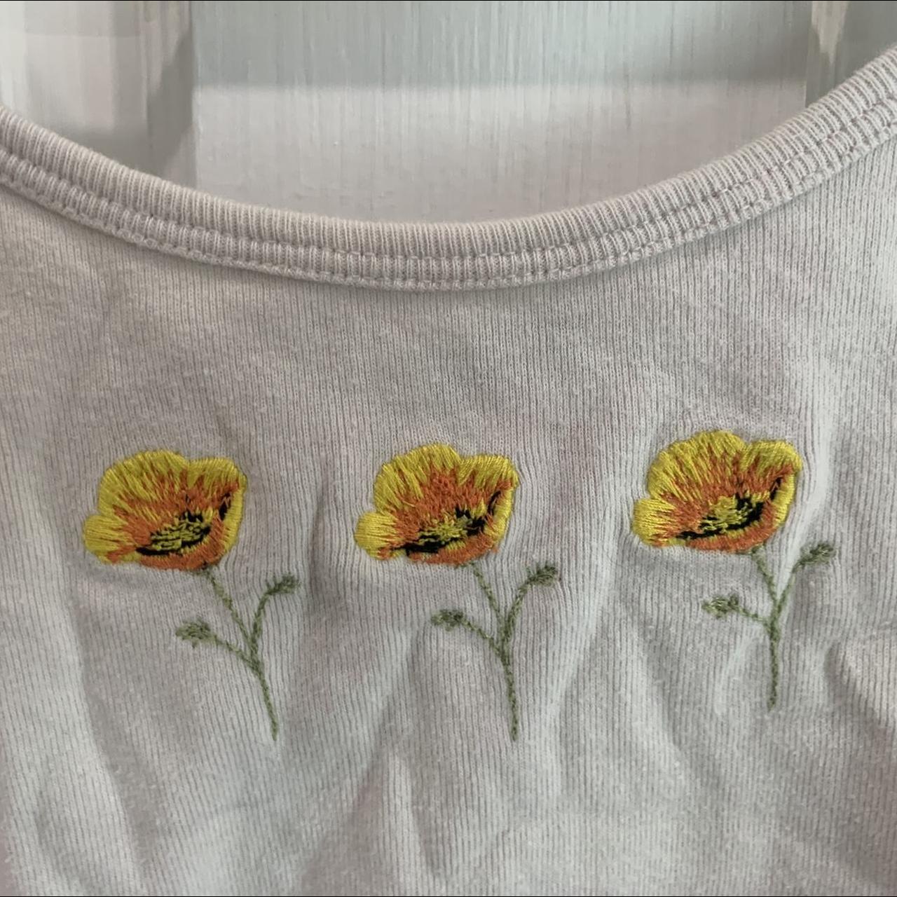 Brandy Melville Women's Yellow and White Croptop Depop