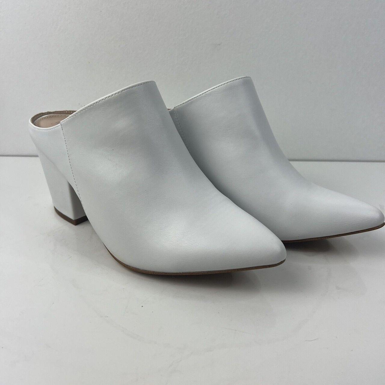 Source Unknown Women's Mules - White - US 7 – Ele… - image 1