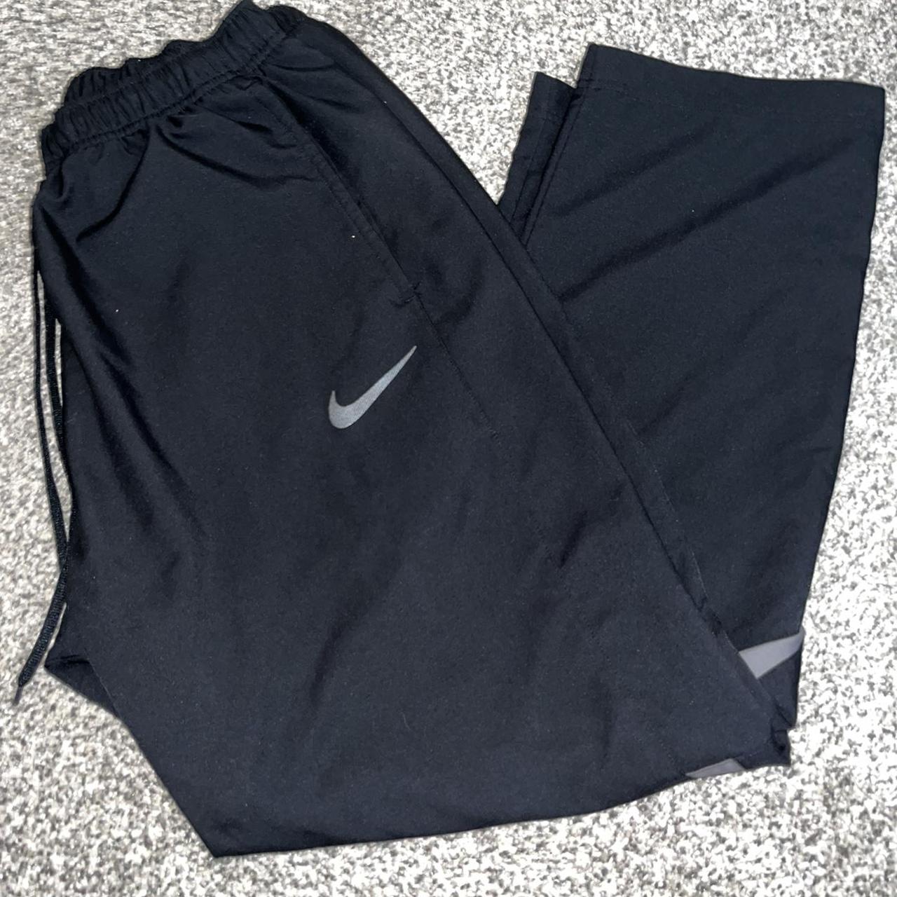 Nike Men's Black and Grey Trousers | Depop