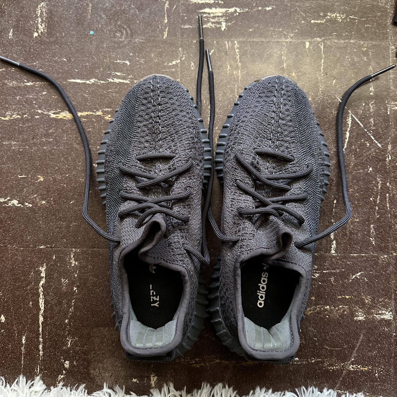 Adidas Yeezy boost 350 v2 black reflective barely